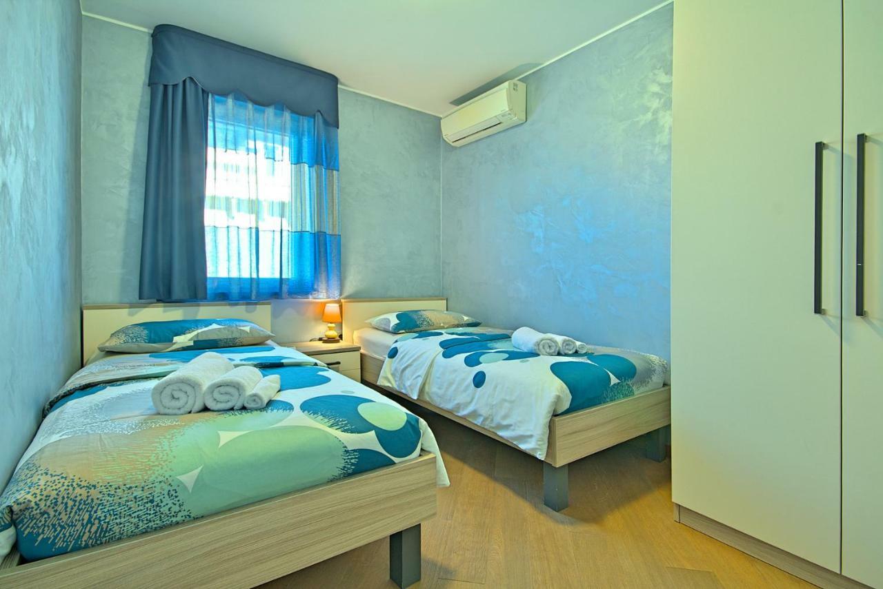 Apartments Riva-Interauto 우마그 외부 사진