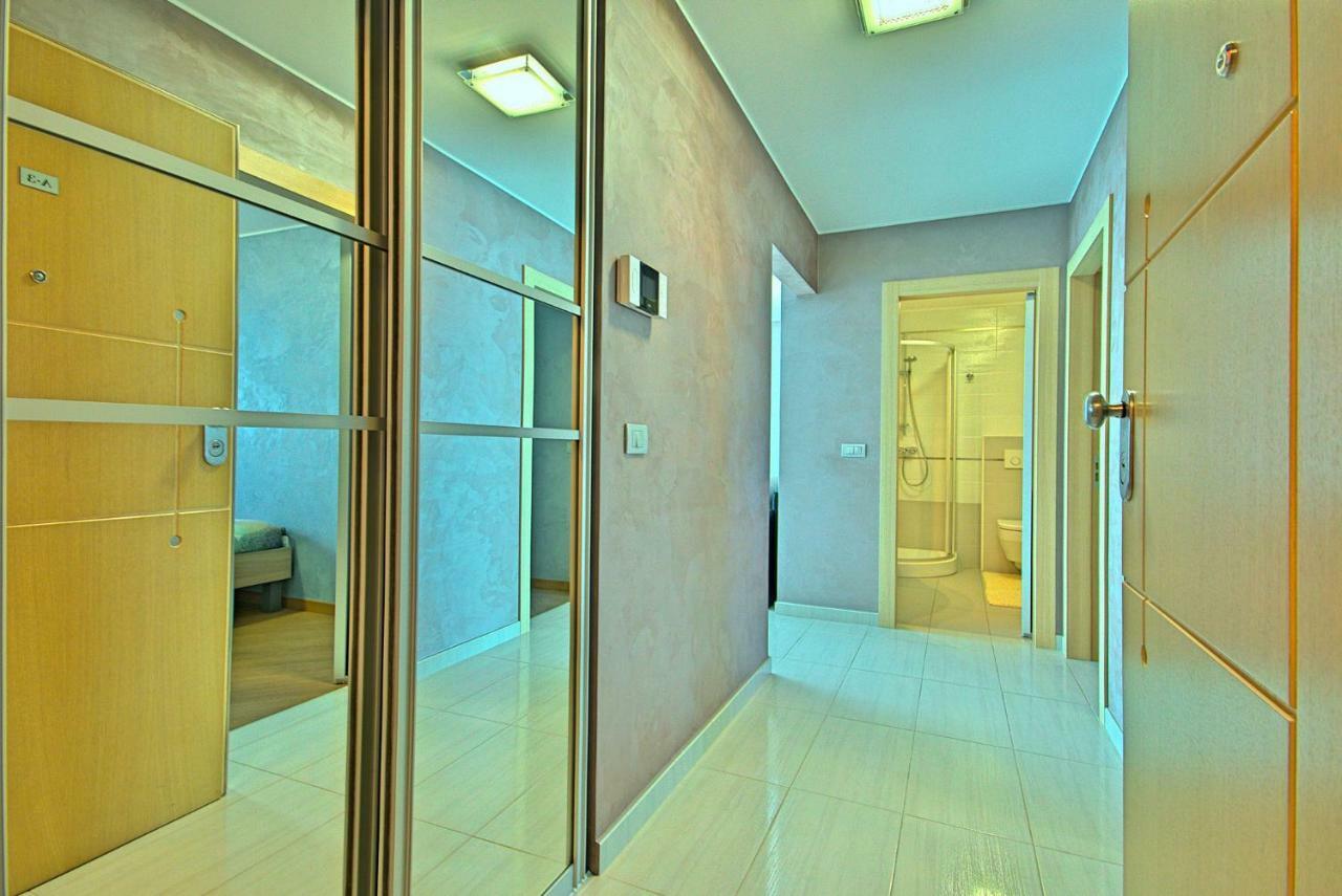 Apartments Riva-Interauto 우마그 외부 사진