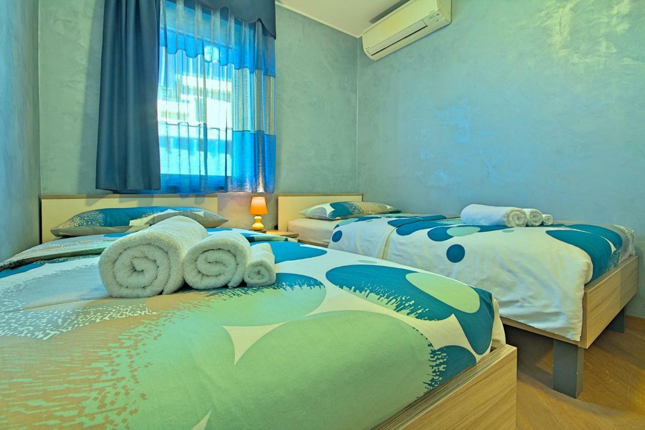 Apartments Riva-Interauto 우마그 외부 사진