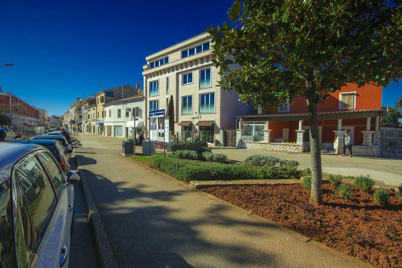 Apartments Riva-Interauto 우마그 외부 사진